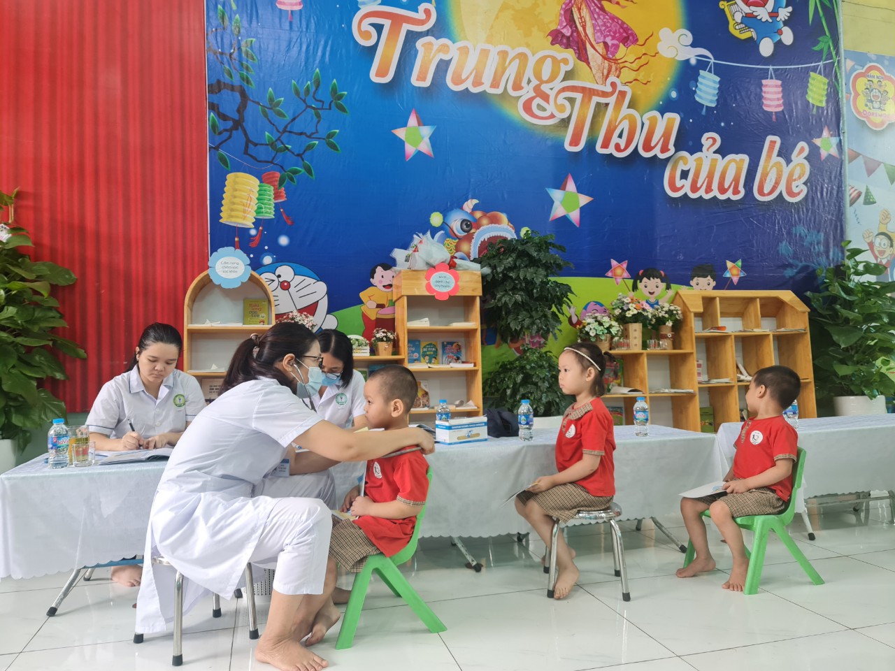 Trường mầm non Đôrêmon  tổ chức  khám sức khỏe định kỳ lần 1 cho trẻ  năm học 2023 -2024